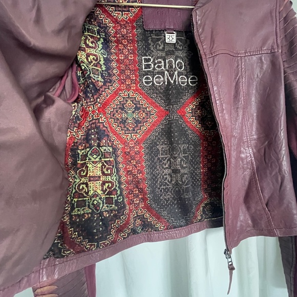 Wine coloured leather jacket. Size 8 - Picture 6 of 10